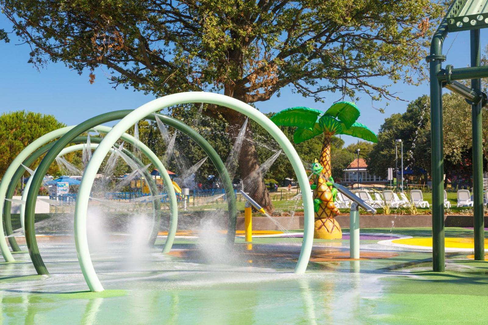 Maistra Camping Polari Pitches ロヴィニ エクステリア 写真