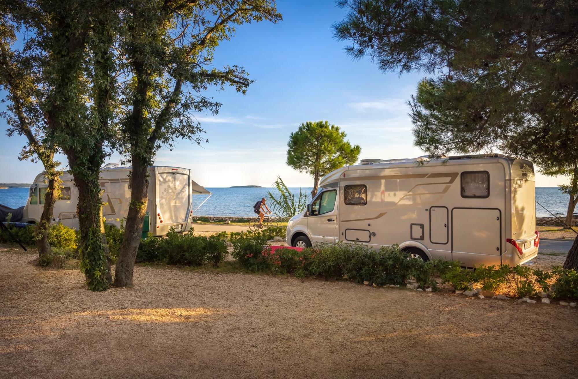 Maistra Camping Polari Pitches ロヴィニ エクステリア 写真